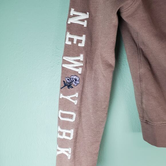 Aeropostale Womens Mocha Brown Zip Up Floral Embroidered Hoodie Size Medium - Picture 4 of 7